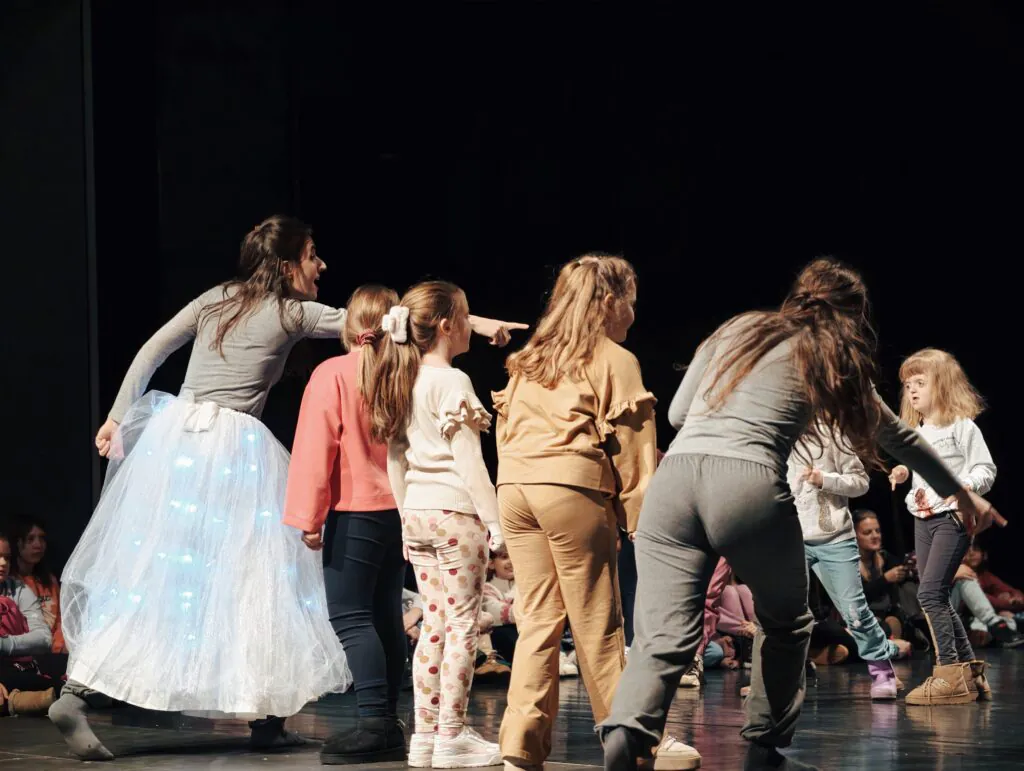 Twisted Theatre brings magic to Montenegro